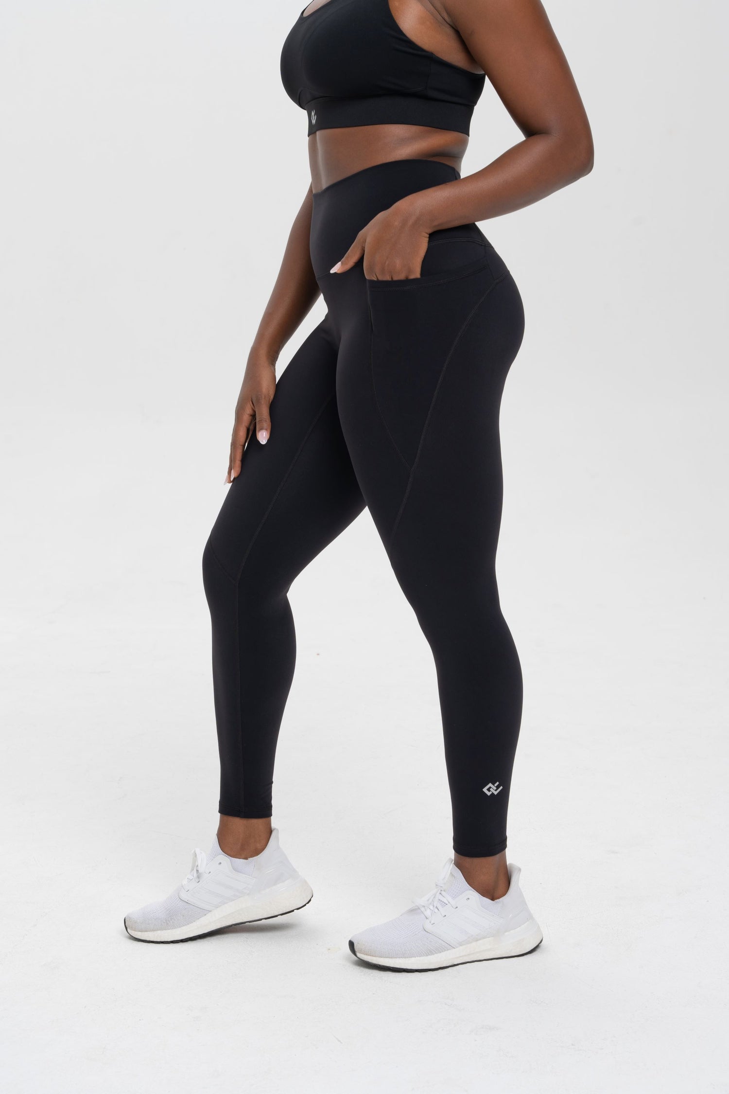 Luxe Line Leggings - Jett
