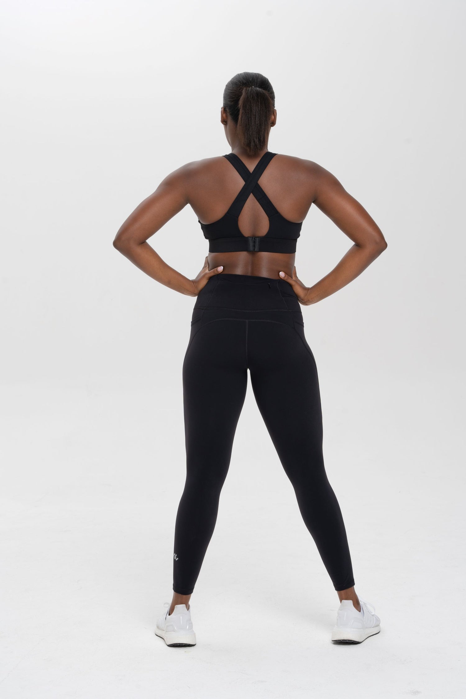 Luxe Line Leggings - Jett