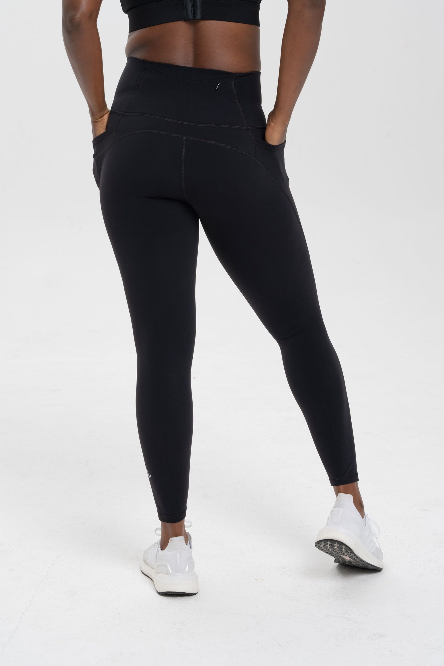 Luxe Line Leggings - Jett