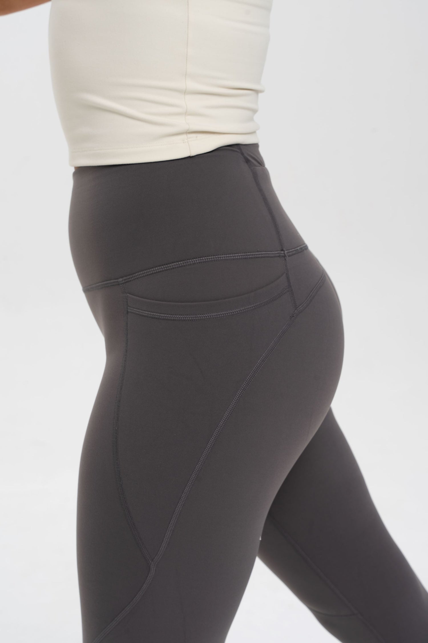 Luxe Line Leggings - Charcoal